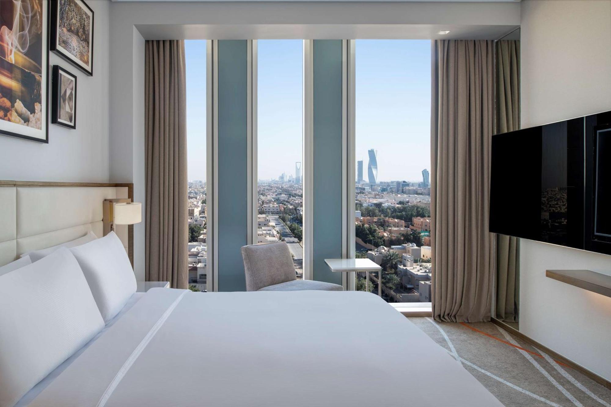 Doubletree Suites By Hilton - Riyadh Financial District ภายนอก รูปภาพ
